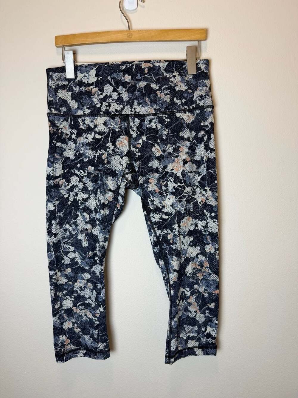 Lululemon Wunder Under Hi-Rise Tight Size 12 Spring Bloom Multi